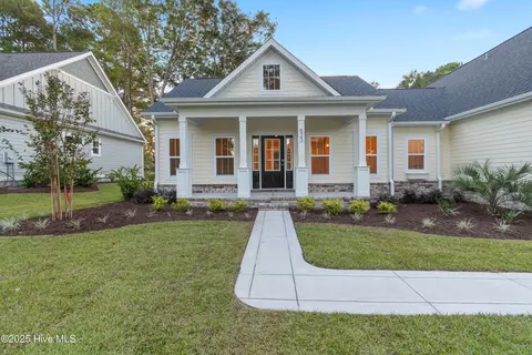 623 Wisteria Ln, Sunset Beach, NC 28468 photo 2