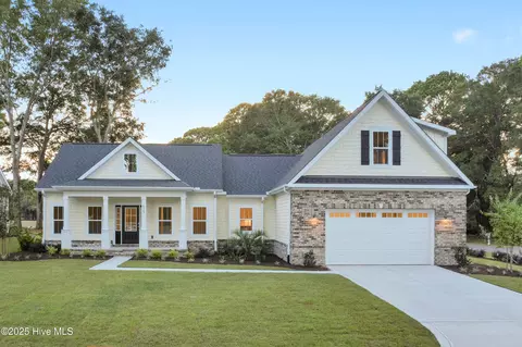 623 Wisteria Ln, Sunset Beach, NC 28468