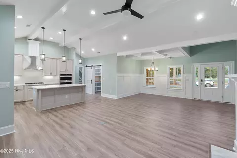 623 Wisteria Ln, Sunset Beach, NC 28468 photo 5