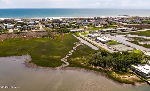 9 E Fort Macon Rd, Atlantic Beach, NC 28512