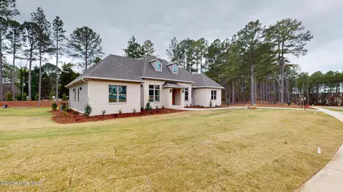 Exterior - 220 Paulson Ct, Pinehurst, NC 28374 photo 5 of 7