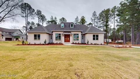 Exterior - 220 Paulson Ct, Pinehurst, NC 28374 photo 6 of 7