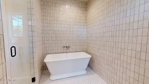 Bath - 220 Paulson Ct, Pinehurst, NC 28374 photo 3 of 7