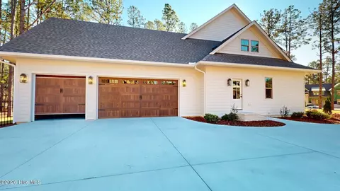 235 Paulson Ct, Pinehurst, NC 28374 photo 4