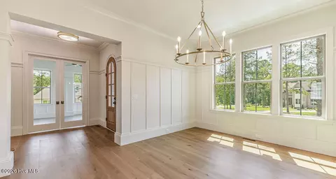 Dining - 300 Sloan Ln, Pinehurst, NC 28374 photo 1 of 2