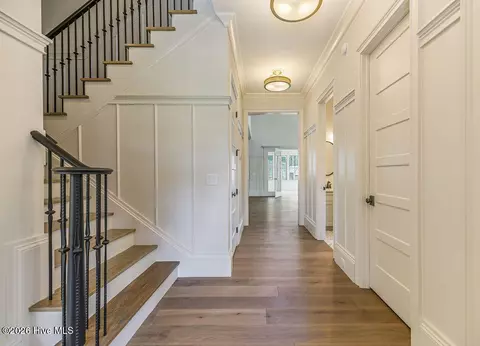 Entry Way - 300 Sloan Ln, Pinehurst, NC 28374 photo 4 of 7