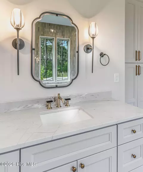 Bath - 305 Sloan Ln, Pinehurst, NC 28374 photo 4 of 8