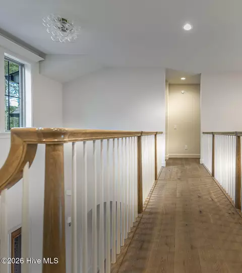 Entry Way - 305 Sloan Ln, Pinehurst, NC 28374 photo 4 of 7