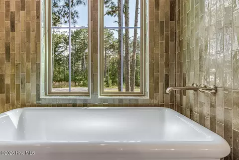 Bath - 305 Sloan Ln, Pinehurst, NC 28374 photo 2 of 8