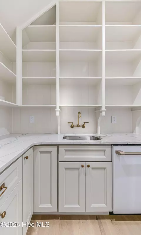Kitchen - 305 Sloan Ln, Pinehurst, NC 28374 photo 11 of 11