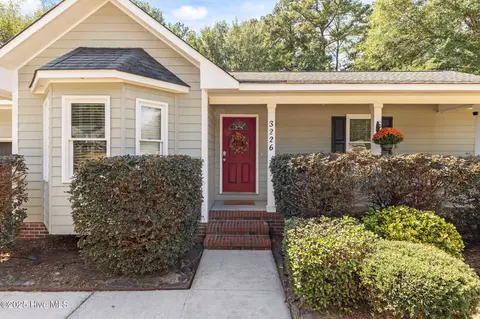 3226 Lynnhaven Dr, Fayetteville, NC 28312