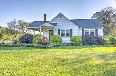 2964 Ten Mile Fork Rd, Trenton, NC 28585