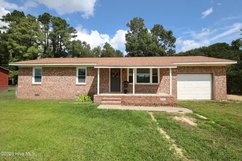 1210 Pickett Rd, Jacksonville, NC 28540