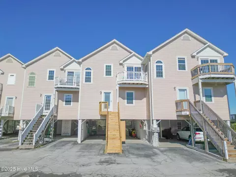 115 Calinda Cay Ct, North Topsail Beach, NC 28460