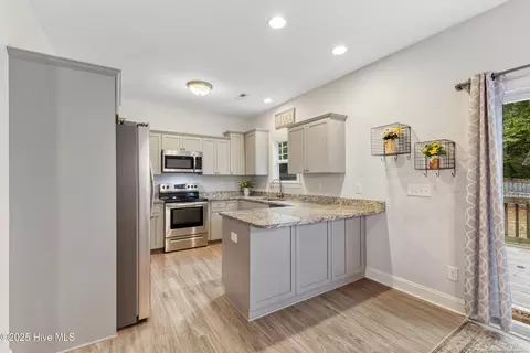 Kitchen - 220 Hickory Ln, Hampstead, NC 28443 photo 1 of 3