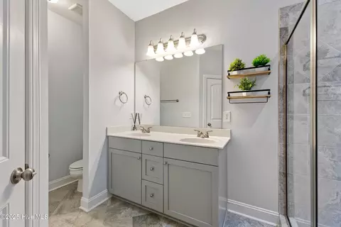 Bath - 220 Hickory Ln, Hampstead, NC 28443 photo 1 of 3
