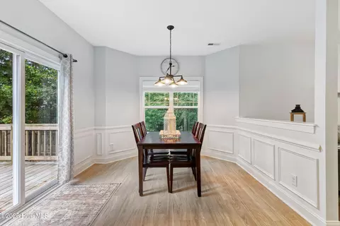 Dining - 220 Hickory Ln, Hampstead, NC 28443 photo 2 of 2