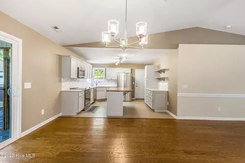 309 Masters Ln, Hampstead, NC 28443 photo 8