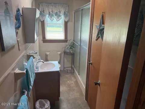 Bath - 106 White Oak Rd, Eure, NC 27935 photo 1 of 1