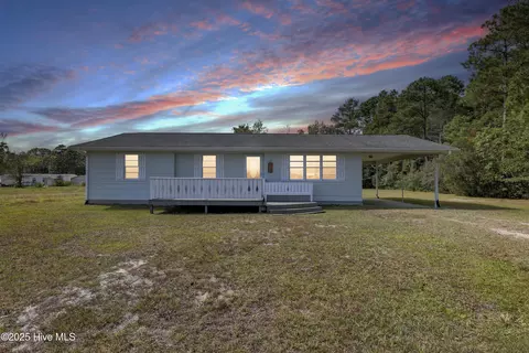 767 E Ocean Rd, Holly Ridge, NC 28445