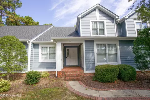175 N Knoll Rd, Southern Pines, NC 28387