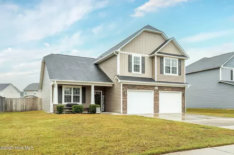 2122 Stafford Dr, Fayetteville, NC 28314