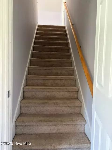 Entry Way - 131 Marcil Ln, Hampstead, NC 28443 photo 2 of 2