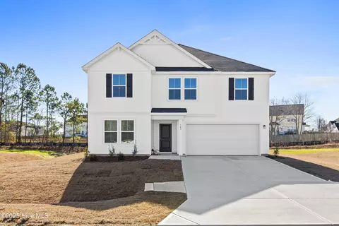 611 S Squires Run Ln, Richlands, NC 28574