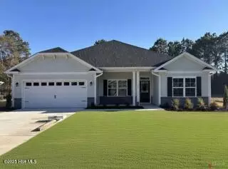 115 Boxwood Ct, Wallace, NC 28466