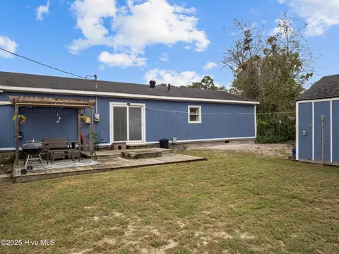 87 Crown Point Rd, Hubert, NC 28539 photo 2