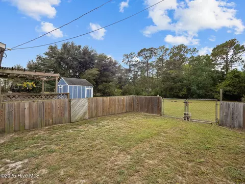 87 Crown Point Rd, Hubert, NC 28539 photo 3