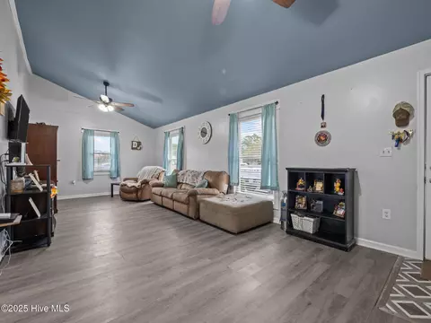 87 Crown Point Rd, Hubert, NC 28539 photo 4