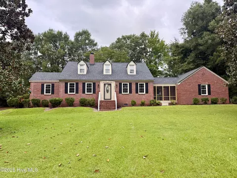 5930 Deans St, Bailey, NC 27807