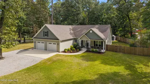 230 W Rock Creek Rd, New Bern, NC 28562