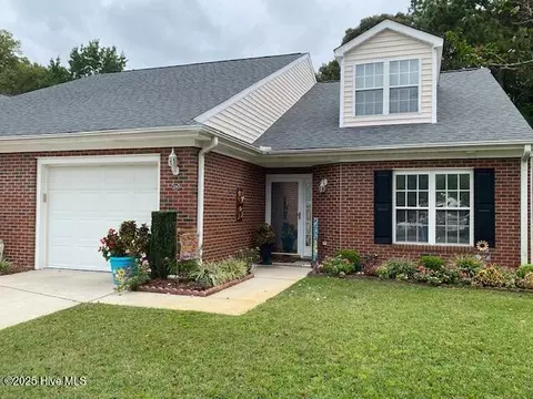 124 New Hope Village Dr, Goldsboro, NC 27534