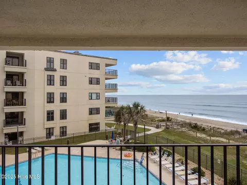 1505 Salter Path Rd #323, Indian Beach, NC 28512