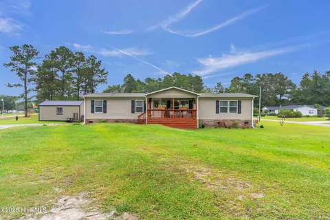 414 Sherrow River Dr SW, Shallotte, NC 28470