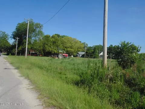 901 S King St, Windsor, NC 27983 photo 9