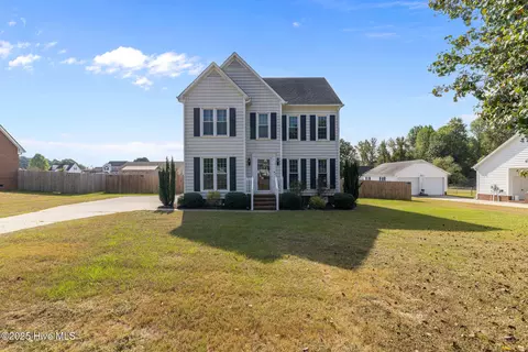 3216 Dexter Cir, Kinston, NC 28504