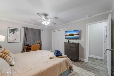 Bedroom - 648 Hughes Rd, Hampstead, NC 28443 photo 12 of 13