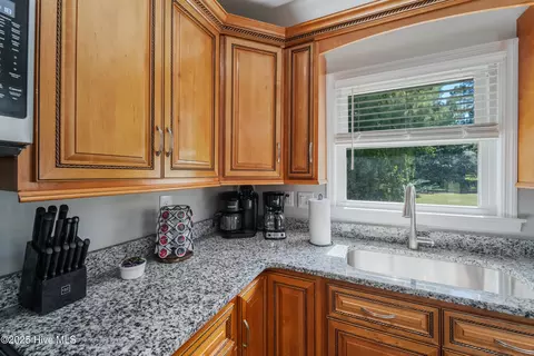 Kitchen - 648 Hughes Rd, Hampstead, NC 28443 photo 6 of 8