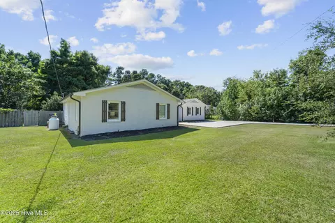 Exterior - 648 Hughes Rd, Hampstead, NC 28443 photo 2 of 8