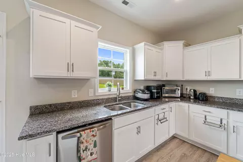 Kitchen - 575 Stella Rd, Stella, NC 28582 photo 3 of 9