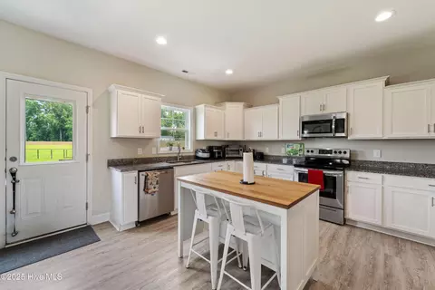 Kitchen - 575 Stella Rd, Stella, NC 28582 photo 1 of 9