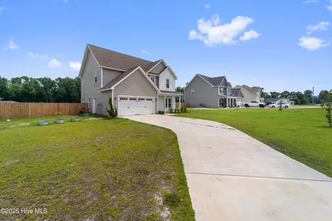 Exterior - 575 Stella Rd, Stella, NC 28582 photo 1 of 7