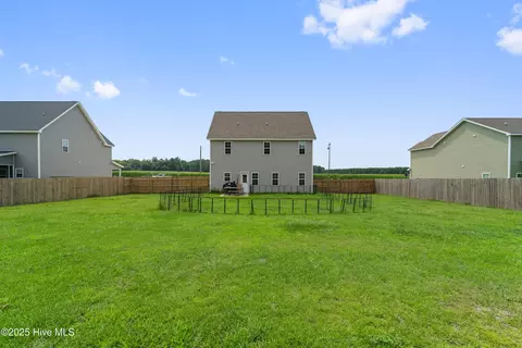 Exterior - 575 Stella Rd, Stella, NC 28582 photo 4 of 7