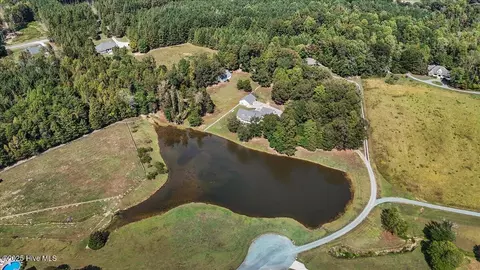 194 Fawns Rest Rd, Siler City, NC 27344