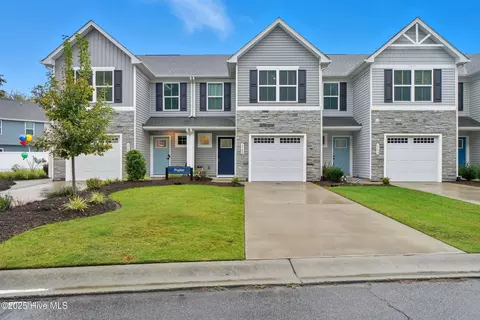 1502 Lambsberry Cir, Elizabeth City, NC 27909