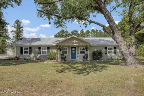 5813 Sidbury Rd, Castle Hayne, NC 28429