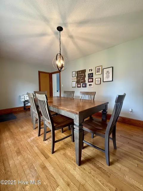 Dining - 1005 Pinecrest St, Williamston, NC 27892 photo 2 of 4